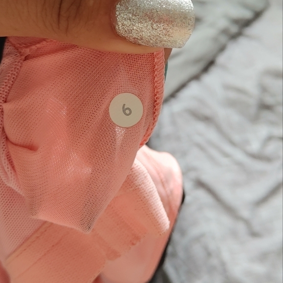 LULULEMON Cardio Kick Tank size 6 coral/orange/black - Picture 9 of 9